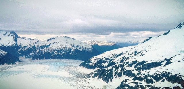  Mendenhall Glacier in Juneau Alaska
