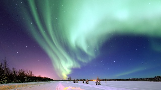 aurora borealis in Alaskan sky